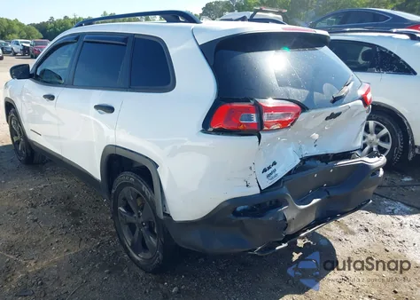 2017 Jeep Cherokee Altitude 4X4 z USA, uszkodzony, nr VIN 1C4PJMAS0HW631536